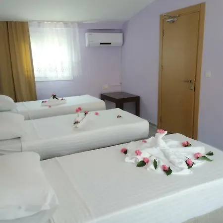 Gul Sogut Hostel Marmaris